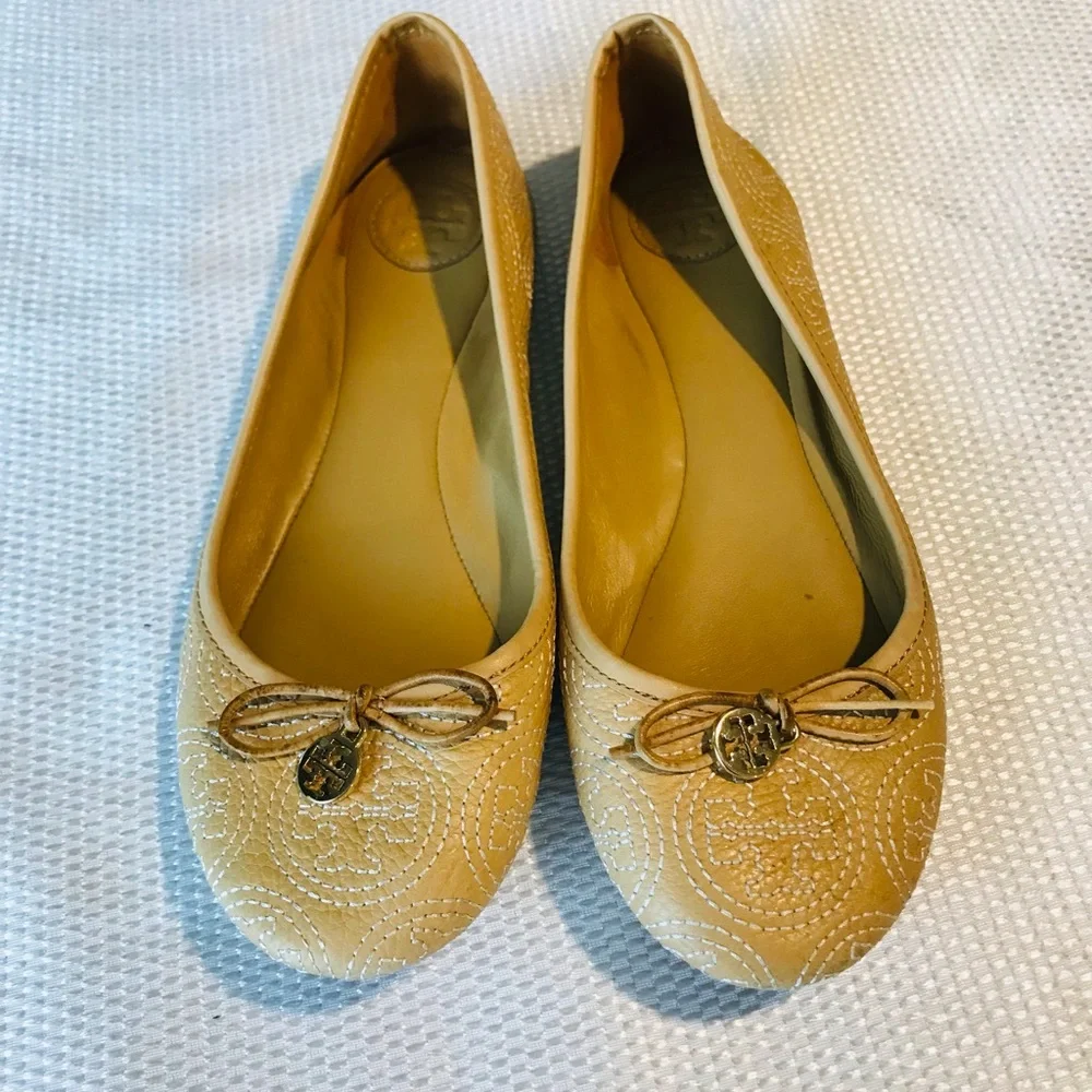 Tory Burch Tan Flats with Bow and Metallic‎ Charm